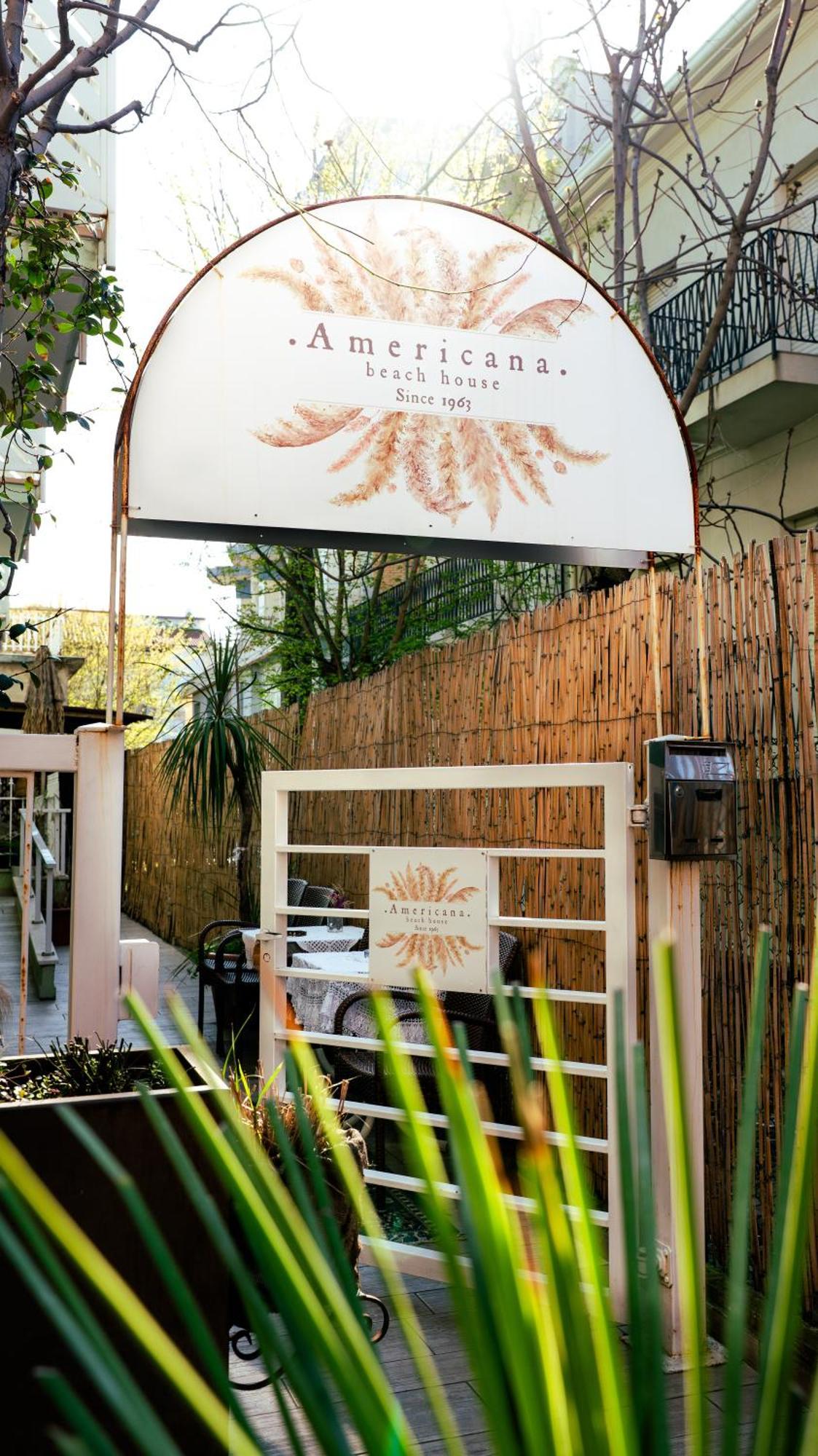 Americana Beach House Rimini Exterior photo